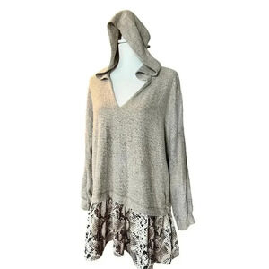 impressions womensv neck  fuzzy hooded top size medium